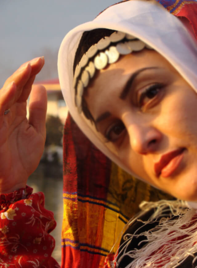 بارها از بیبیسی و من وتو با من تماس گرفتند